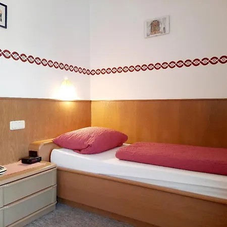 Schwaiger 3*